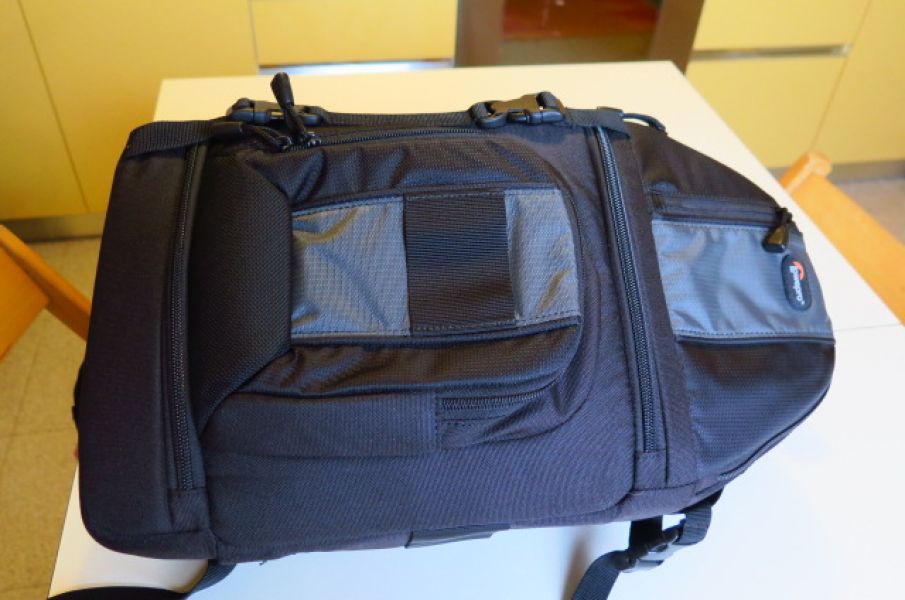 Zaino monospalla Lowepro Slingshot 202 AW 