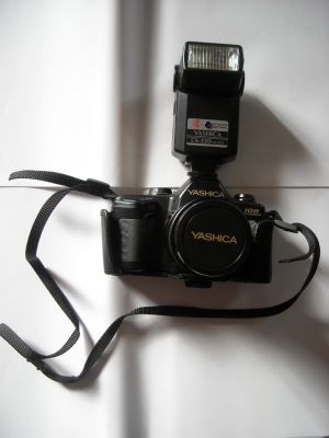 YASCHICA 108 REFLEX