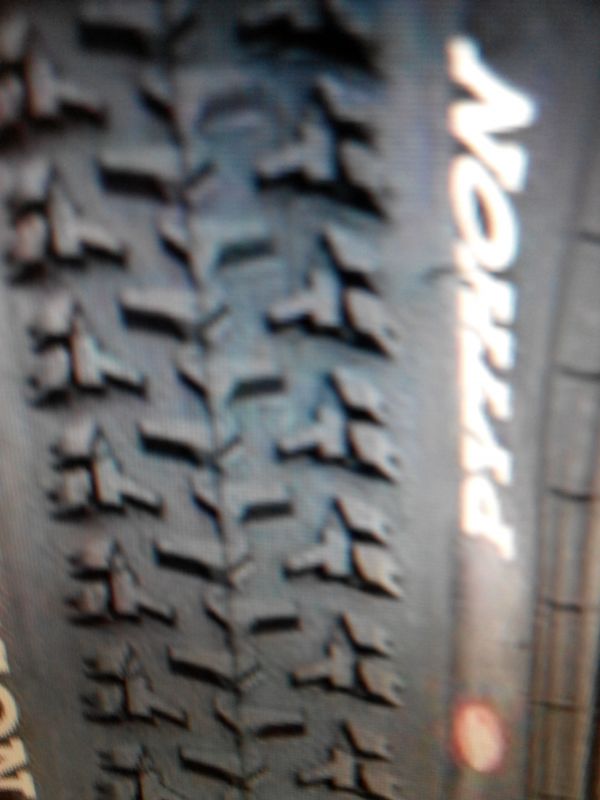 Coppia Pneumatici MTB Hutchinson Pytho 26x2.00