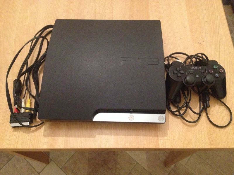 PS3 (120GB) + Gioco a Scelta