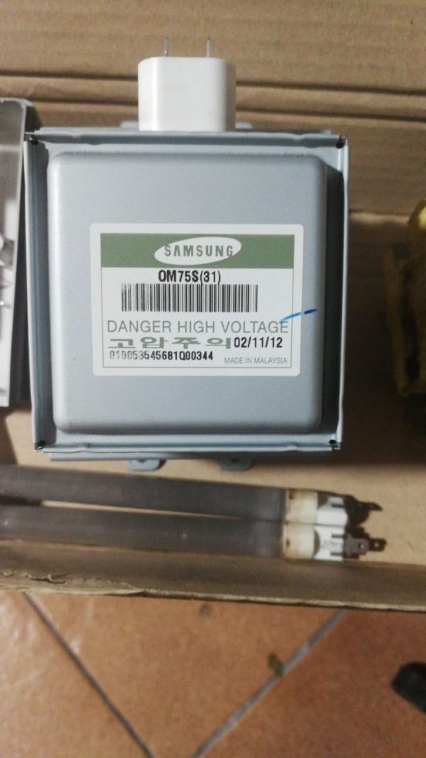 Ricambi micro onde Samsung modello gv72v-ss-01