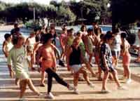 Sei istruttore ballo o fitness? Lavora come animatore