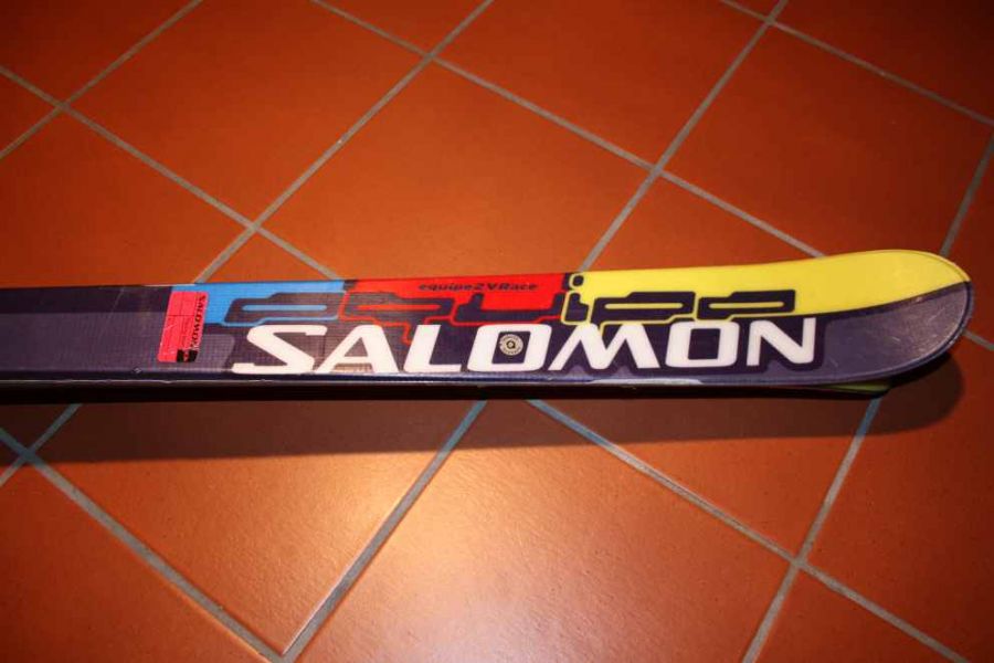 VENDO  SCI SALOMON Equipe 2 V RACE (lunghezza cm. 185) DA GARA, completi di attacchi SALOMON LAB 916