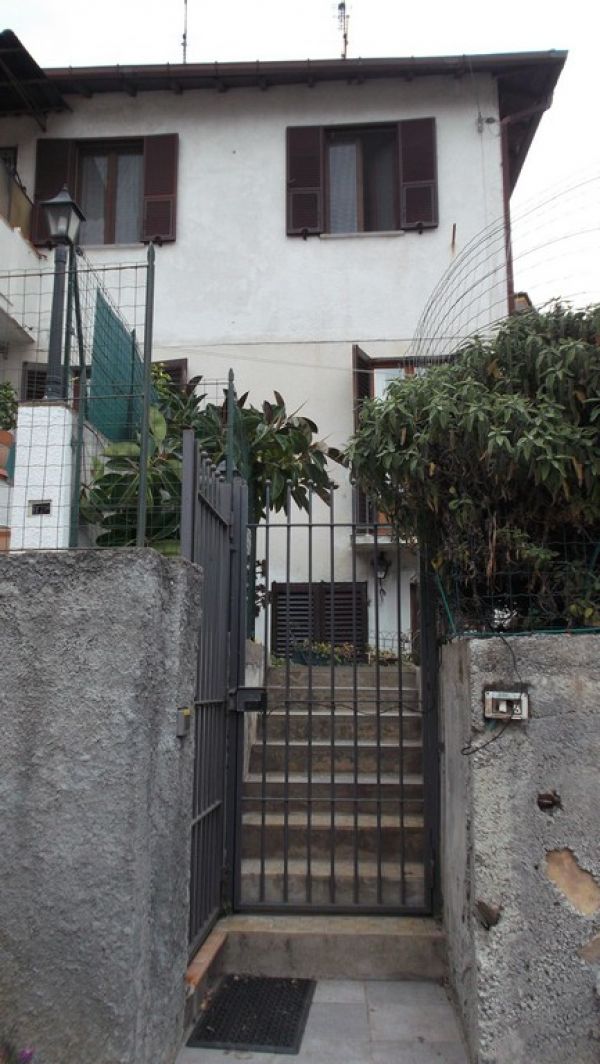 PI03 porzione di casa indipendente a PREZZO AFFARE IPER RIBASSATO!!!