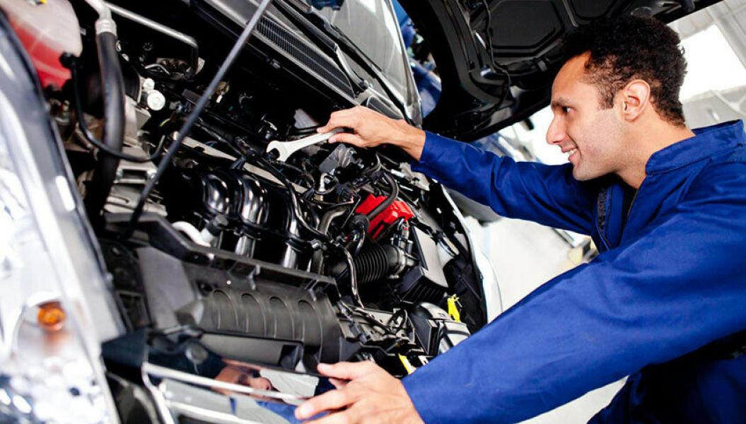Meccanico auto/truck per lavoro su bus elettrici  MBC162
