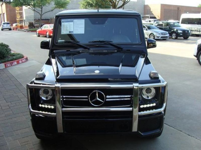 Selling my 2014 Mercedes-Benz G63 AMG very neatly used 