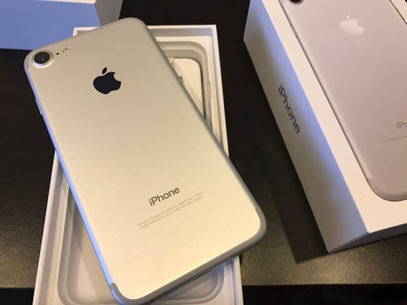Vendita Nuovo Apple iPhone 7/7 Plus 128Gb,PS4 Pro 1TB - Originali - Garanzia