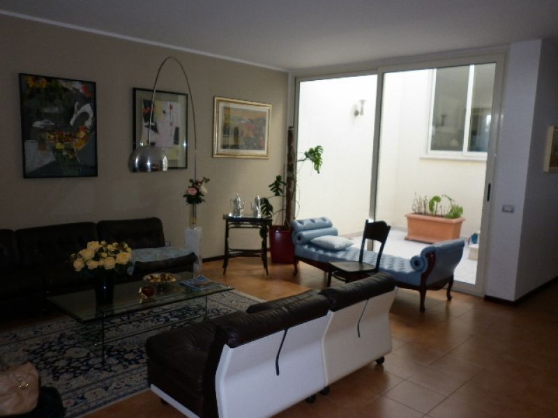 Vendesi villetta a schiera