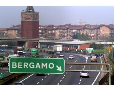 1200 mq coperti + 2750 mq piazzale pavimentato a Bergamo