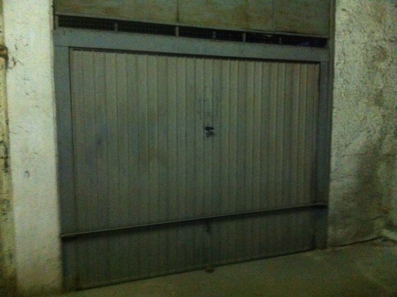 Box  2 posti auto con soppalco