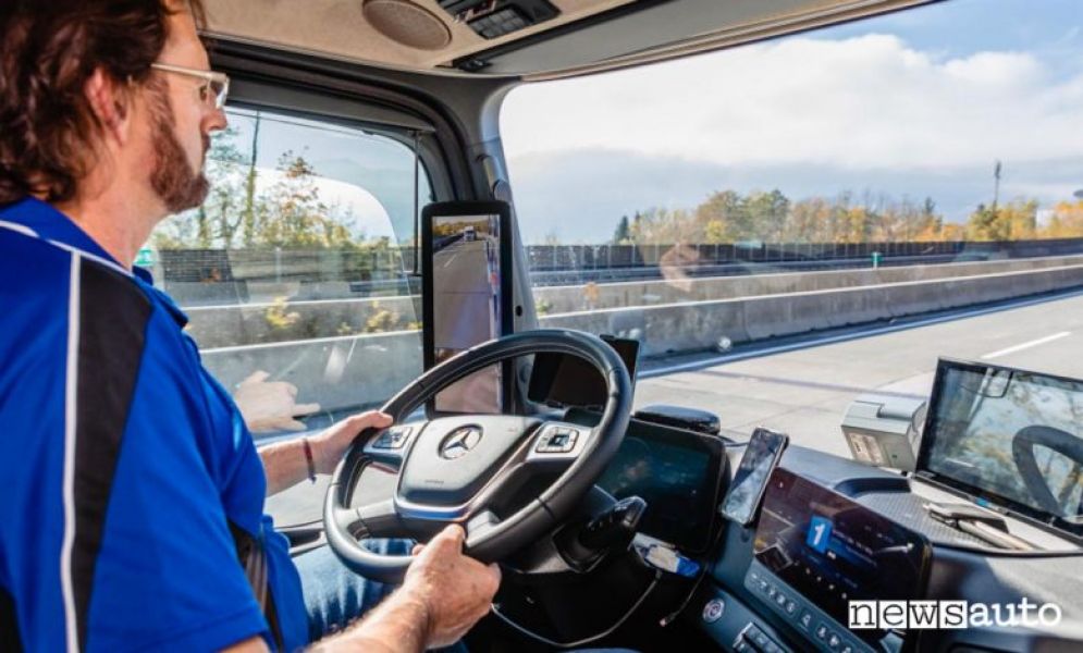 AUTISTA DI CAMION  CDM226