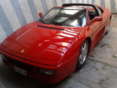 Ferrari auto usata