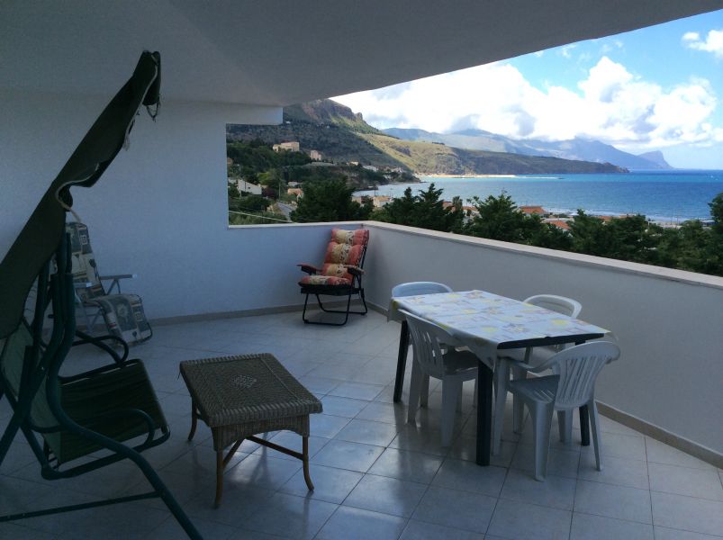Castellammare del golfo appartamento con terrazza e vista mare