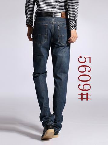 Solo 30  per Levis, disel, Gucci, Armani, D & G,g-star,DSQ Jeans