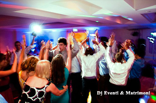 Il Dj professionista per il tuo magnifico evento! Dj Eventi & Matrimoni! 