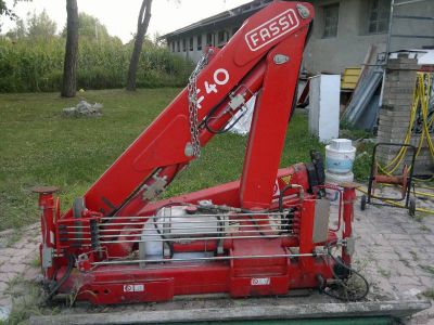 Vendo Gru Fassi mod. F 40 B22  anno 2003, nuova mai usata.