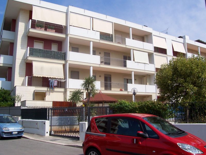 Appartamento in Complesso Maristella Zona Airon a Conversano
