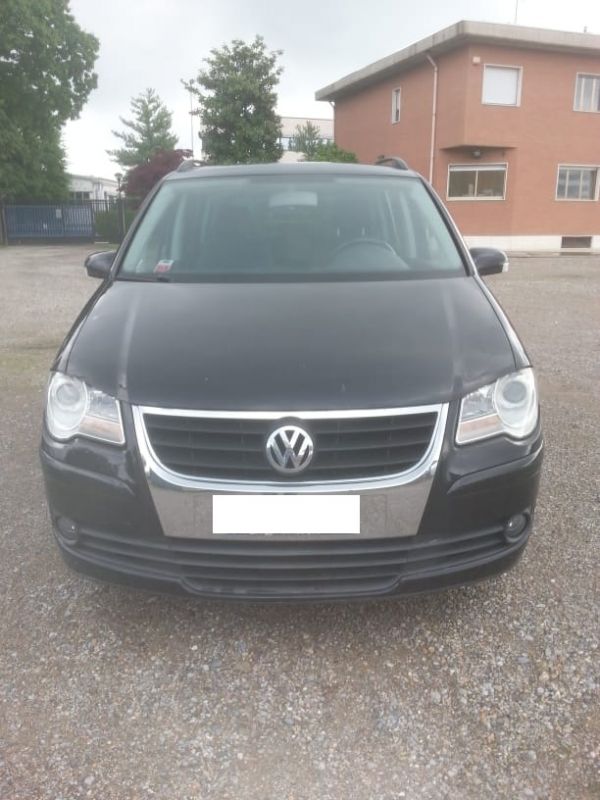 Volkswagen   Touran higline  7 posti