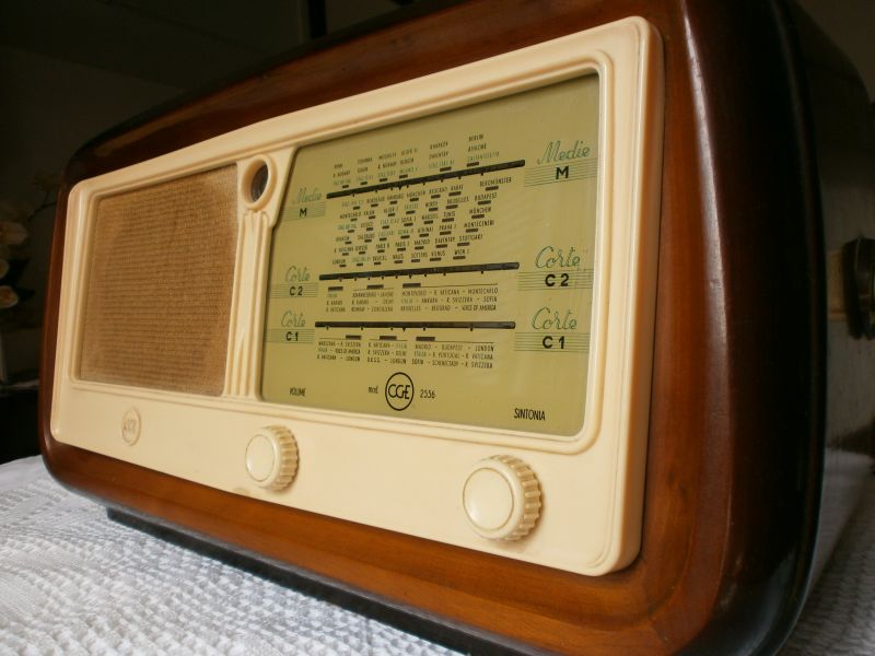 Radio CGE Mod.2556 originale