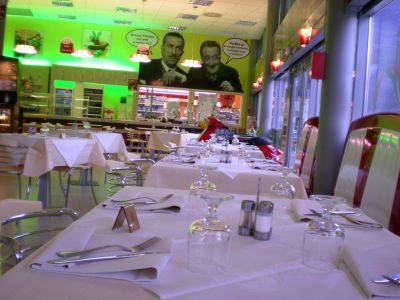 ristorante, pizzeria , self-service con cucina italiana 